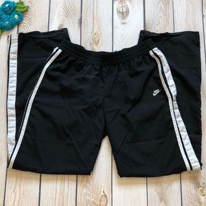 Nike women’s athletic track pants